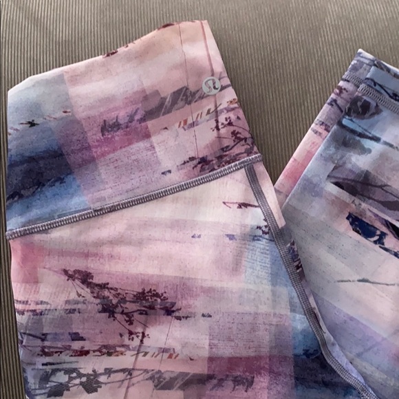 Lululemon Pant - Size 6 - Picture 6 of 13